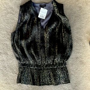 Charcoal sparkle, leopard top